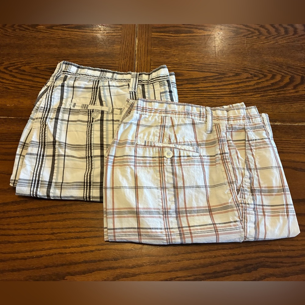 APT. 9 Mens Plaid Shorts Cotton White Red Blue Button Zipper Pockets Lot Size 34